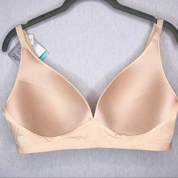 Fine Lines Supersoft Convertible Wireless Bra - Picture 10 of 14
